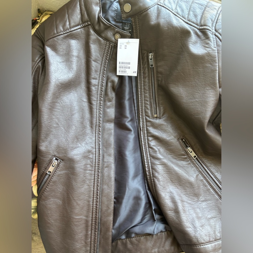 H&M Men's Dark Brown Leather Jacket - Picture 4 of 14